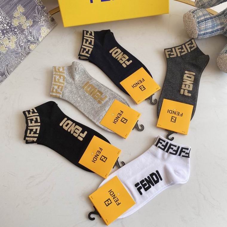 Fendi socks   (2)