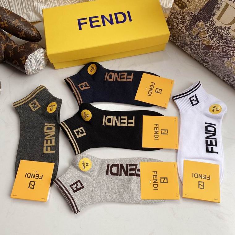 Fendi socks   (2)