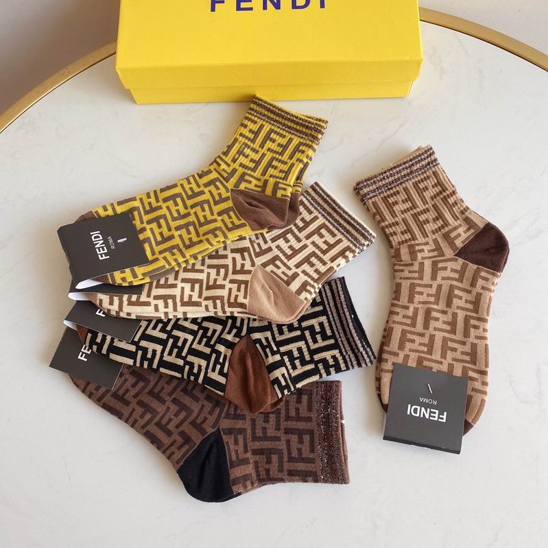 Fendi socks   (3)