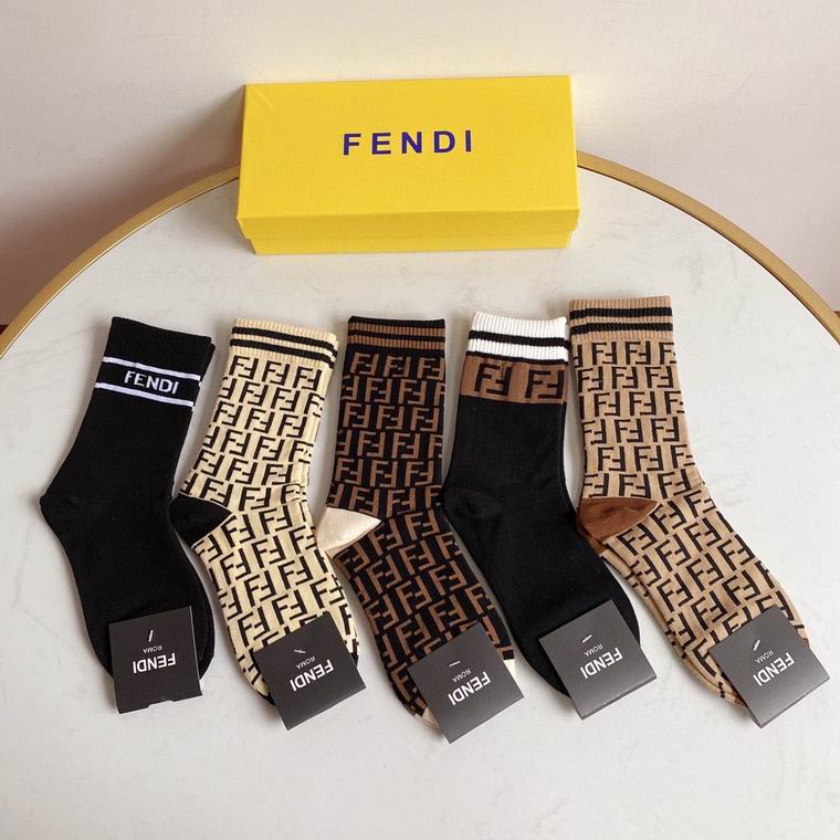 Fendi socks   (3)