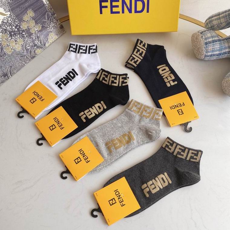 Fendi socks   (3)