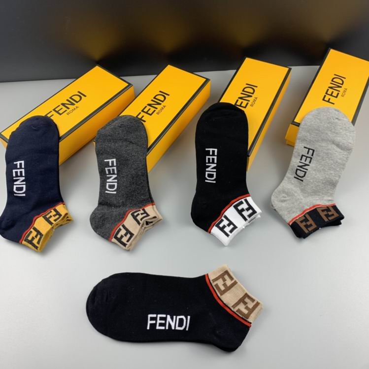 Fendi socks   (3)