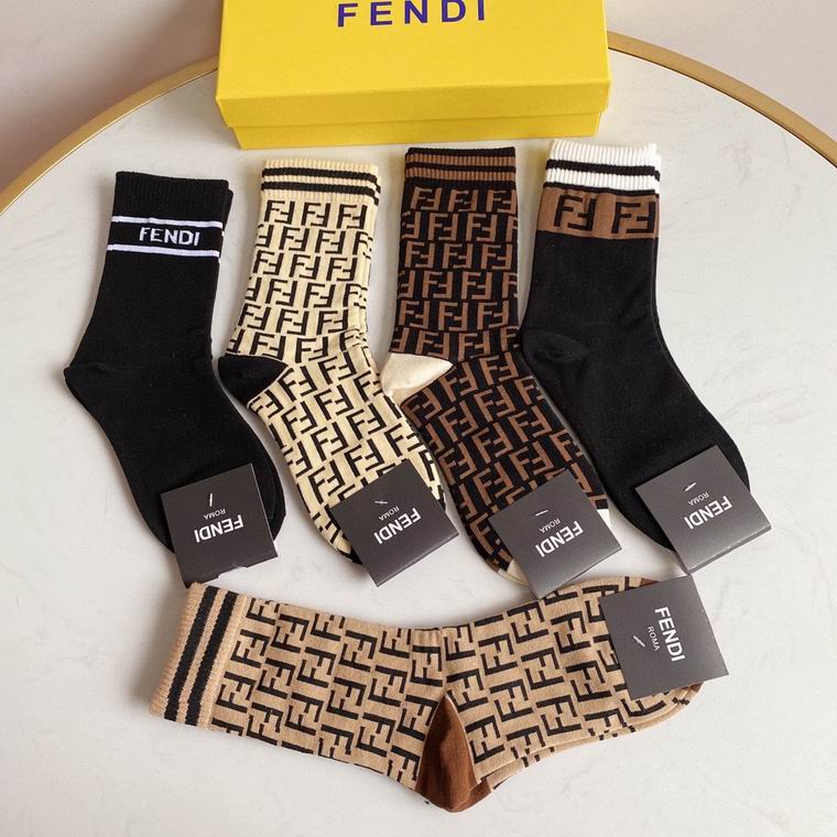 Fendi socks   (4)