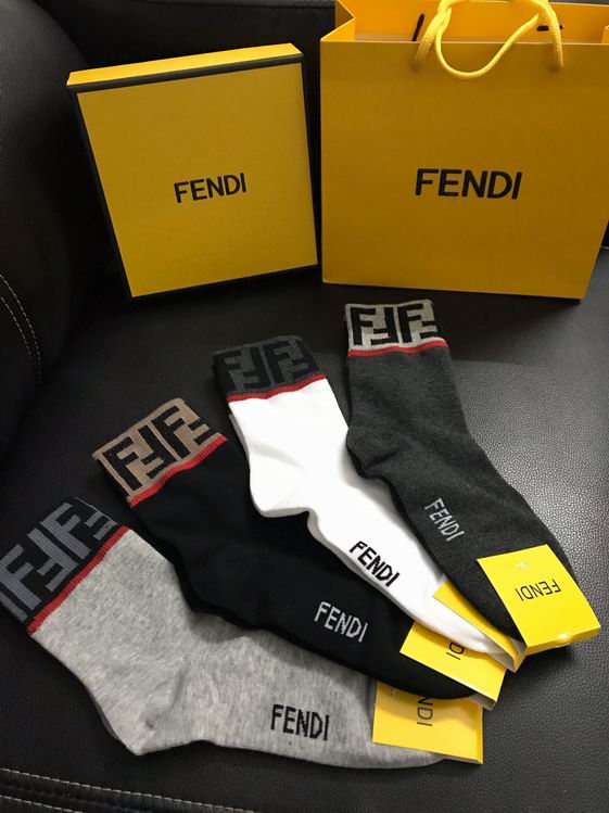 Fendi socks   (4)