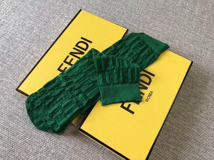 Fendi socks   (4)