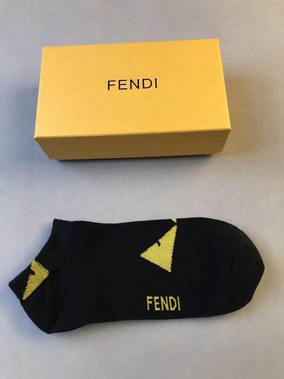 Fendi socks   (4)