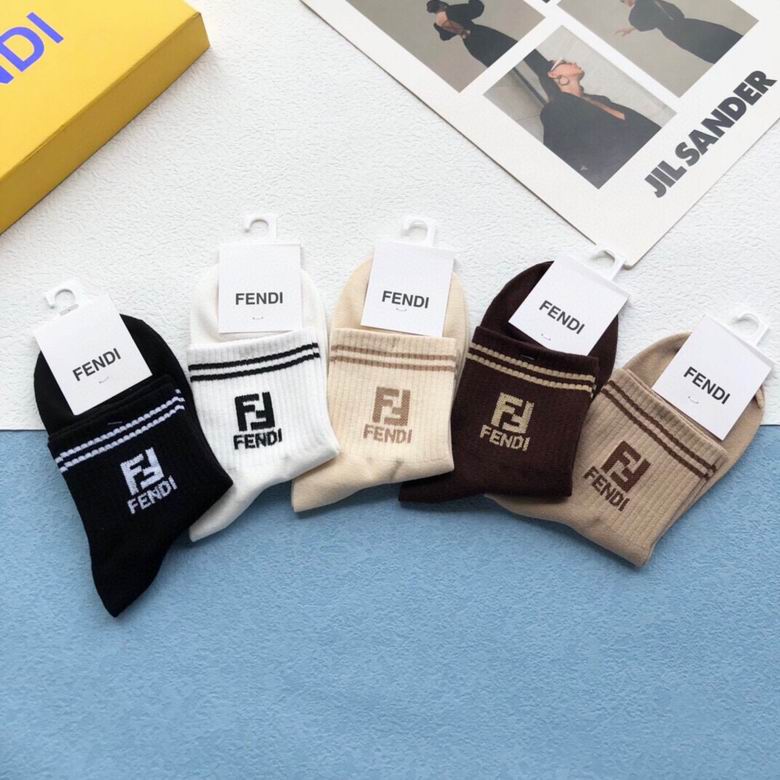 Fendi socks   (5)