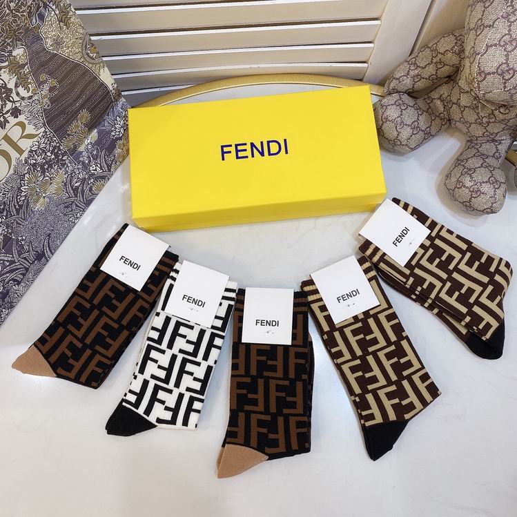 Fendi socks   (5)