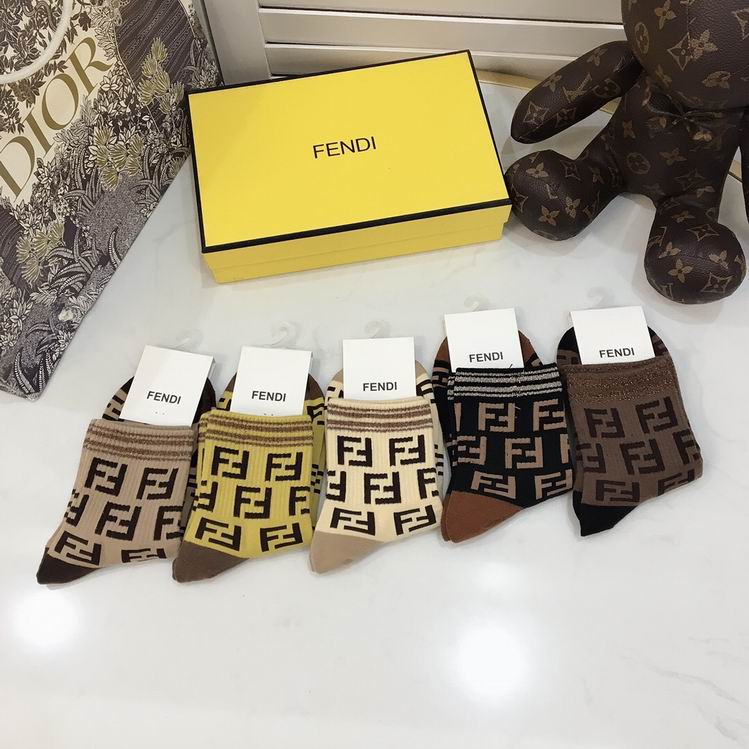 Fendi socks   (5)