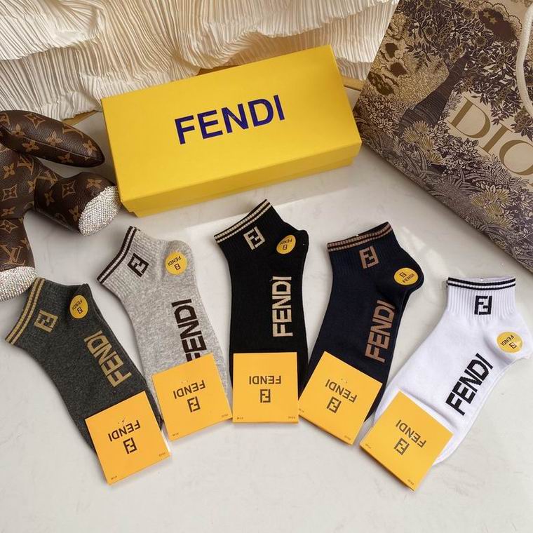 Fendi socks   (6)