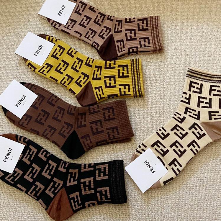 Fendi socks   (6)