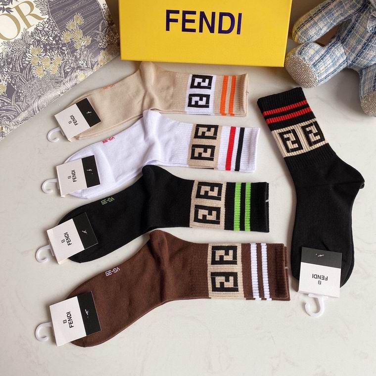 Fendi socks   (7)