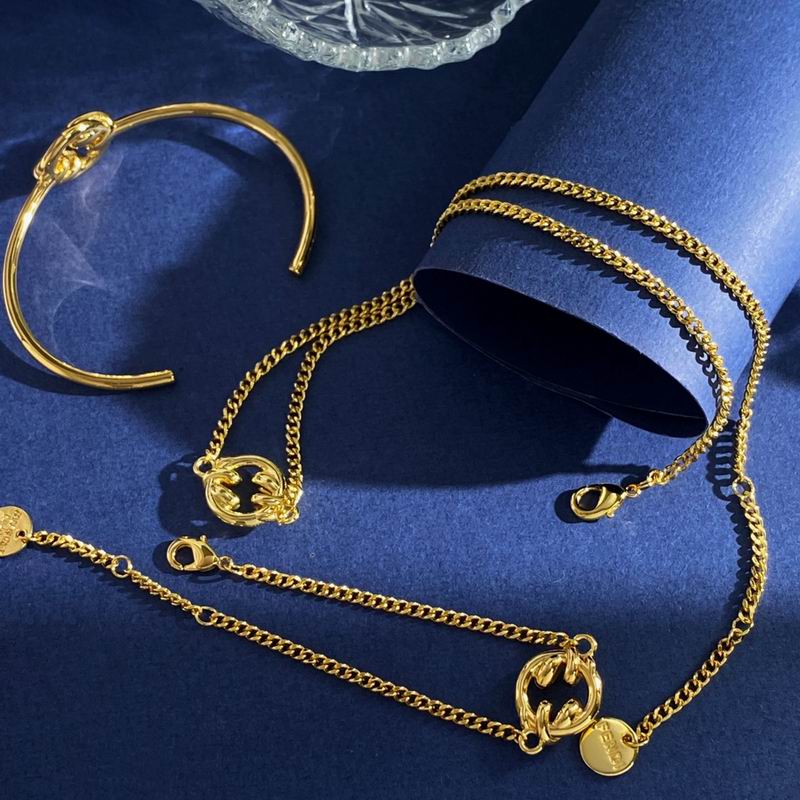 Fendi suits 06yxh01 (8)