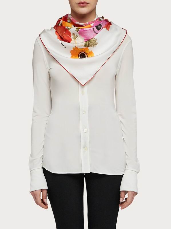 Ferragamo silk scarf 90X90cm E (22)