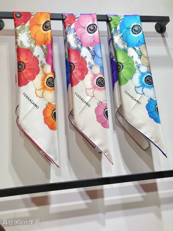 Ferragamo silk scarf 90X90cm E (7)