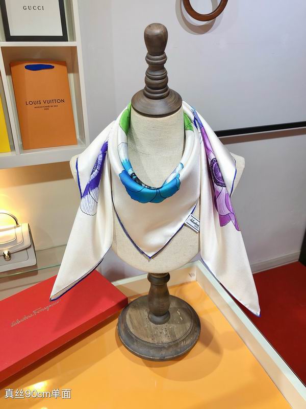 Ferragamo silk scarf 90X90cm E (9)
