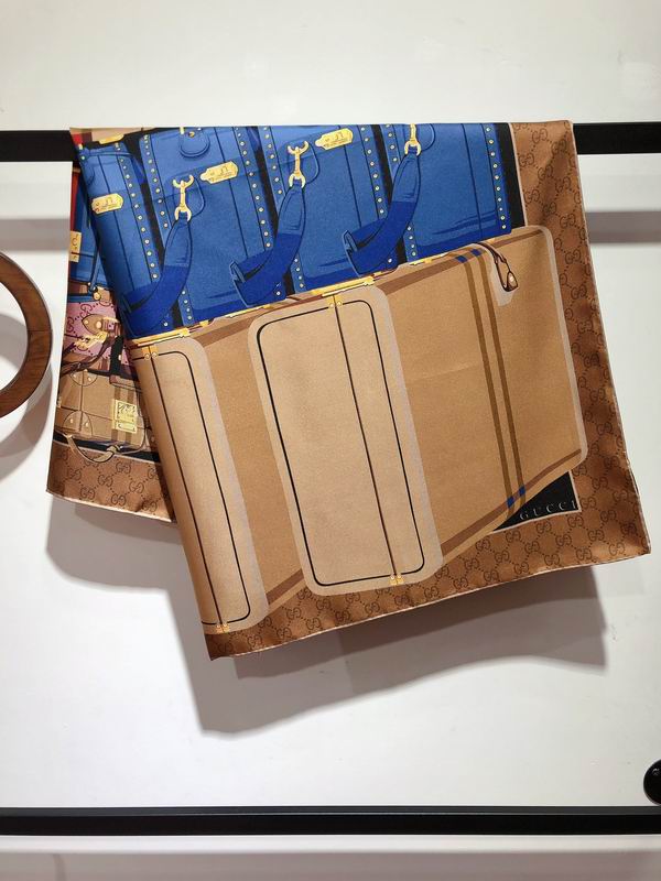 Gucci  silk scarf 90X90cm E (12)