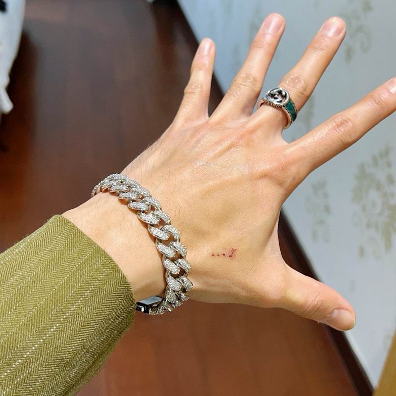 Gucci Bracelet 06yxh03 (4)