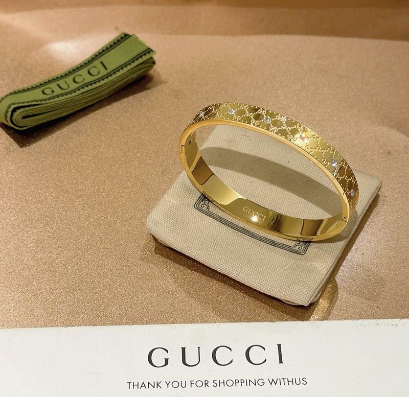 Gucci Bracelet 06yxh10 (6)