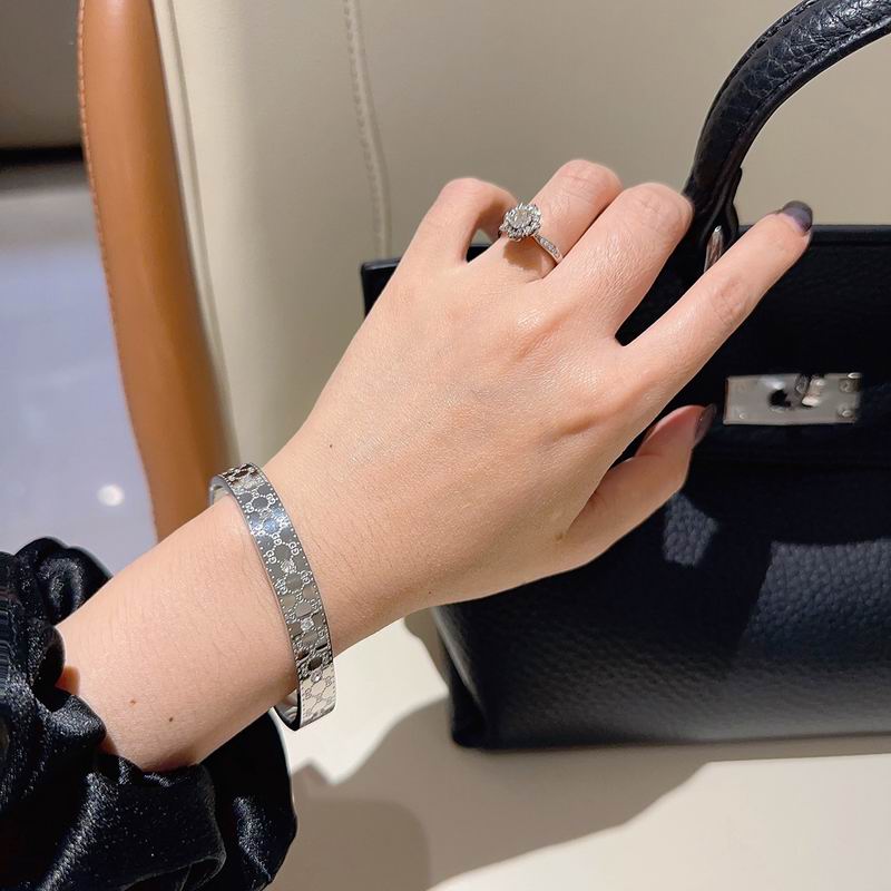 Gucci Bracelet 06yxh30 (4)