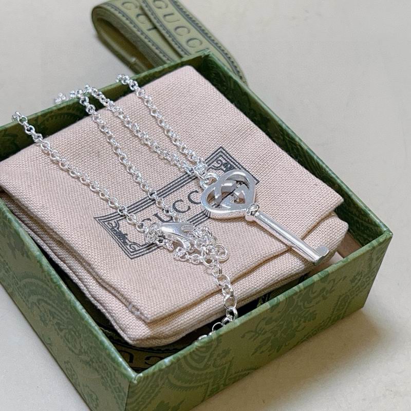 Gucci Necklace 05yxh10 (5)