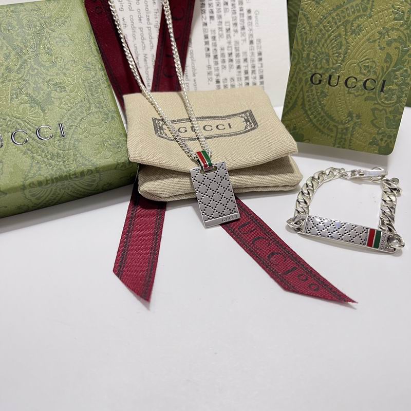 Gucci Necklace 05yxh88 (2)