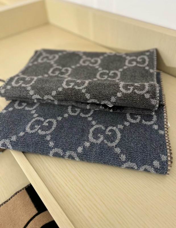 Gucci Scarf 34X194cm E (9)