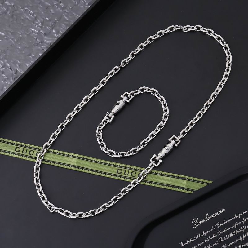 Gucci Suits 06yxh05 (1)