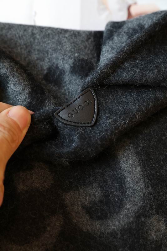 Gucci cloak 140X200cm E (2)