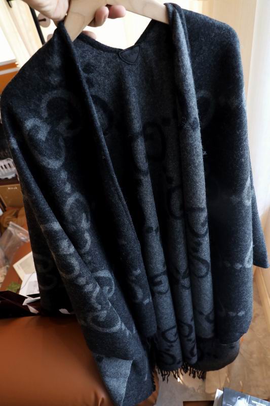 Gucci cloak 140X200cm E (8)