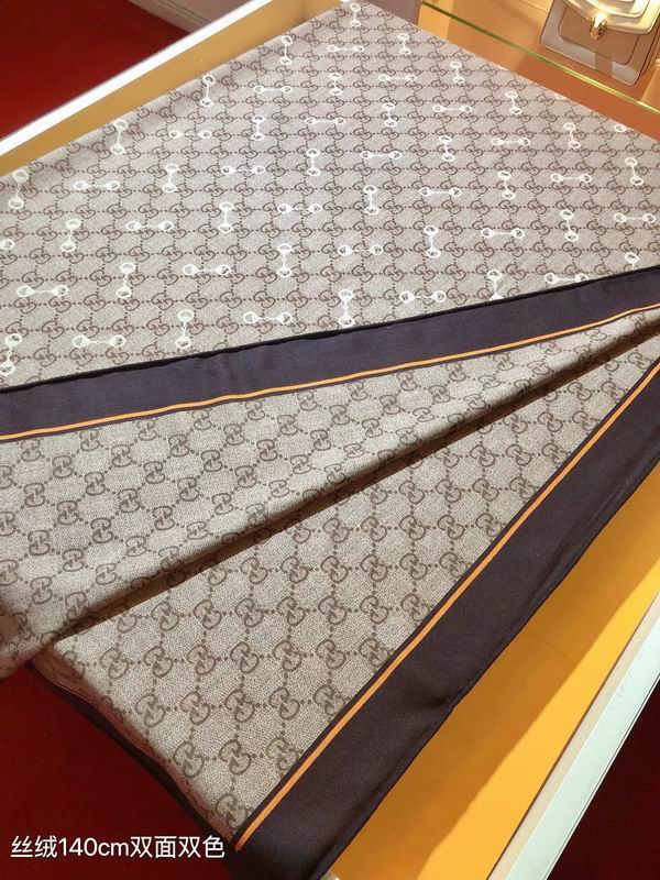 Gucci scarf 140X140cm 70羊绒 30真丝 E (6)