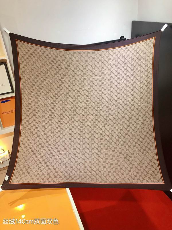 Gucci scarf 140X140cm 70羊绒 30真丝 E (8)
