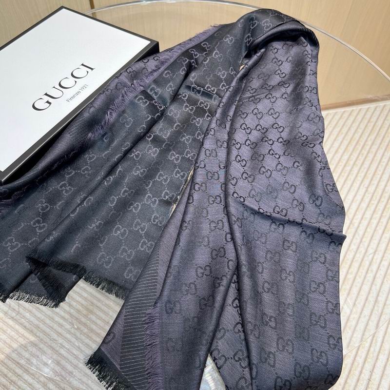 Gucci scarf 140X140cm 80羊毛 20真丝 E (10)