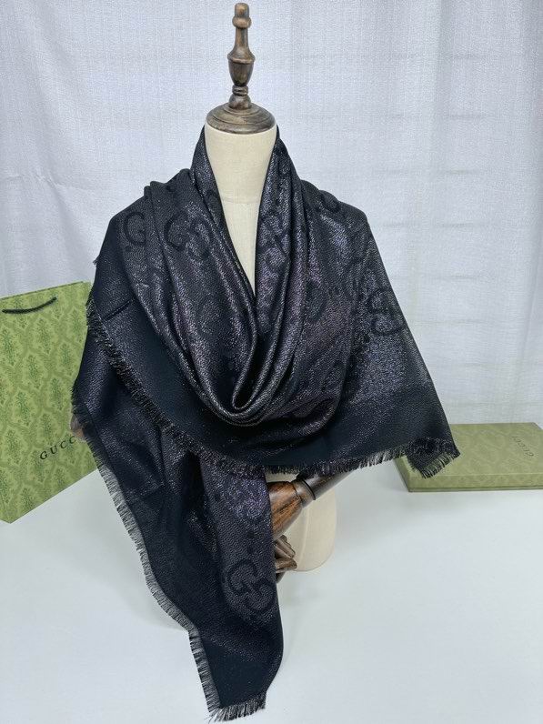 Gucci scarf 140X140cm E (16)
