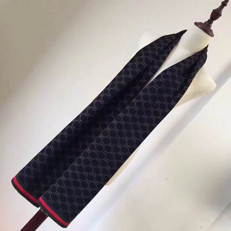 Gucci scarf 180X30cm E (1)