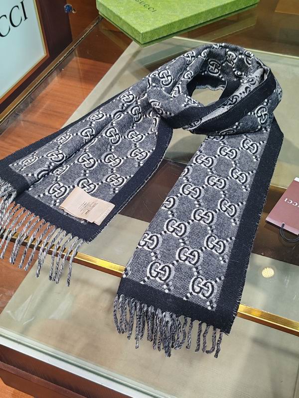 Gucci scarf 194X34cm 100 羊毛 E (1)