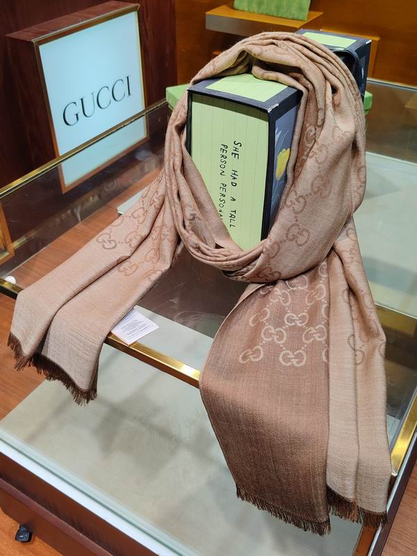 Gucci scarf 70X200cm E (39)
