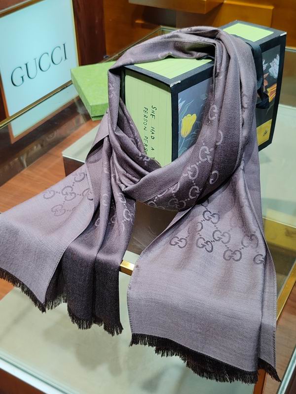 Gucci scarf 70X200cm E (48)