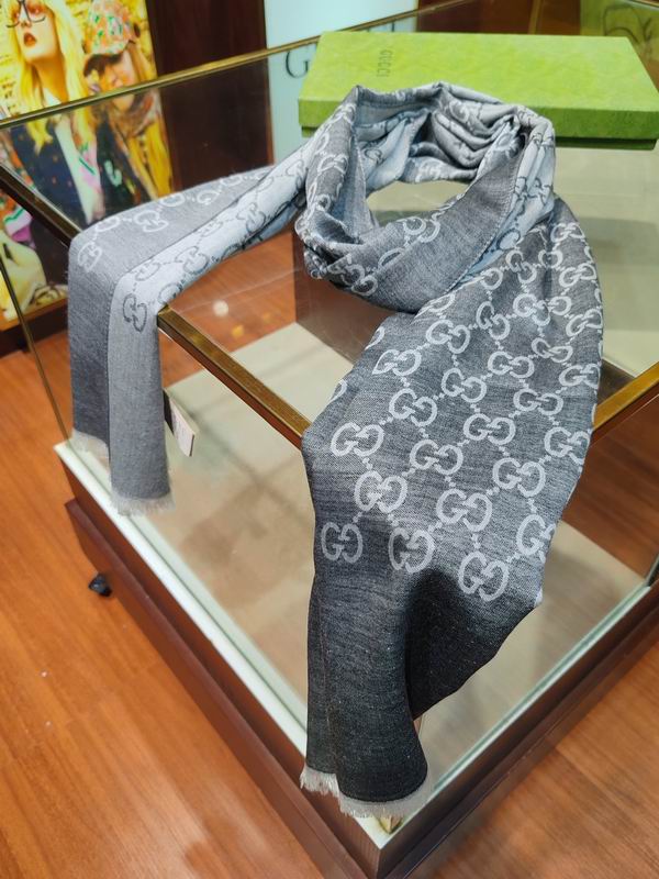 Gucci scarf 70X200cm E (59)