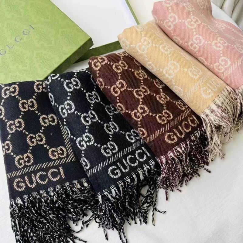 Gucci scarf E (3)