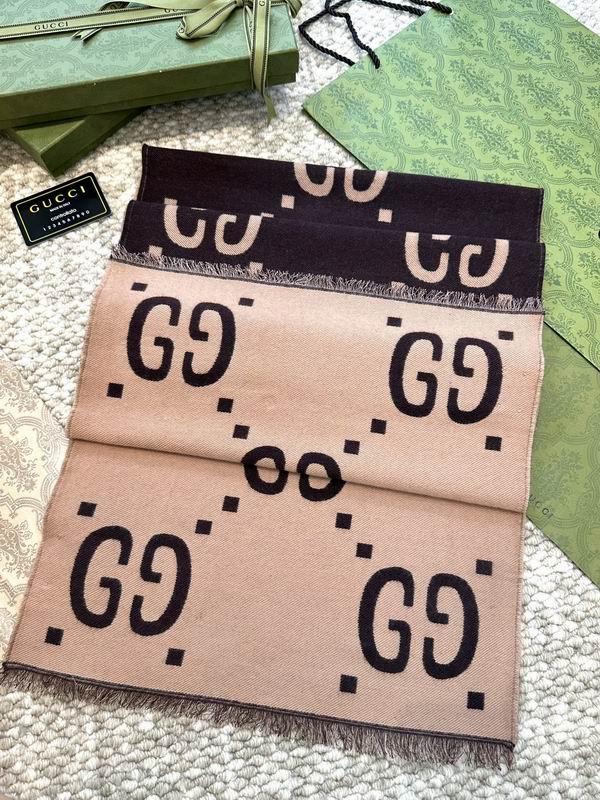 Gucci scarf E (4)