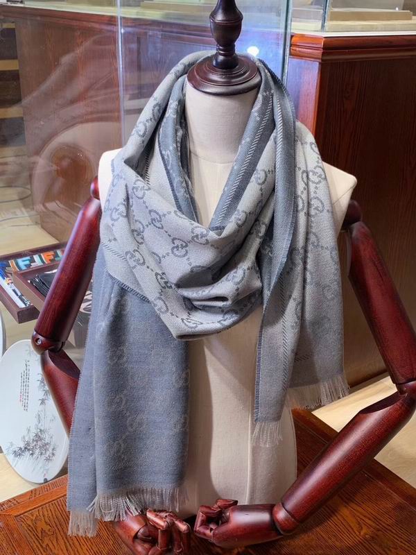 Gucci scarf E (72)