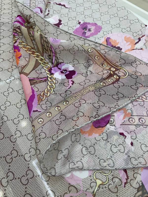 Gucci silk scarf 110X110cm E (20)