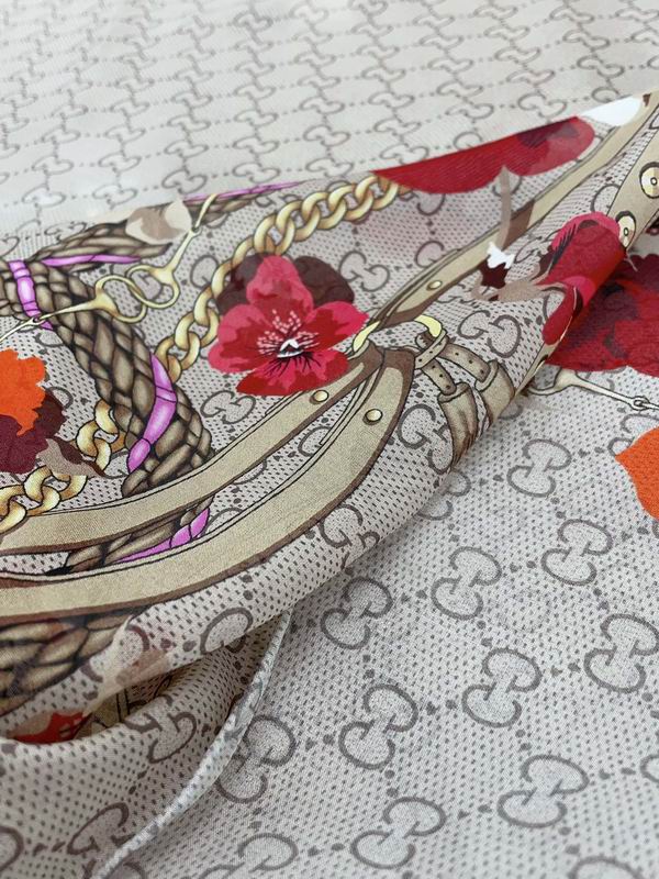Gucci silk scarf 110X110cm E (3)