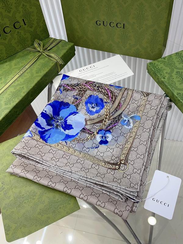 Gucci silk scarf 110X110cm E (32)