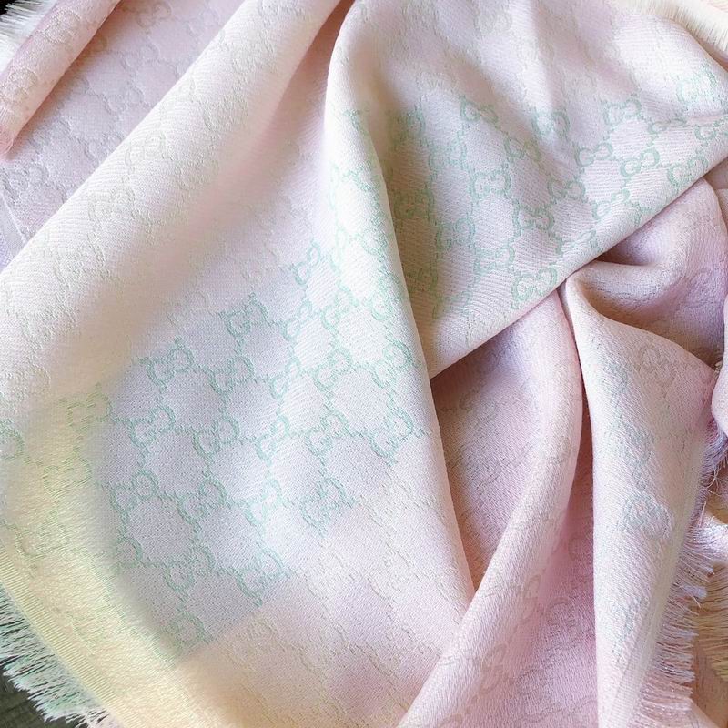 Gucci silk scarf 140X140cm E (23)