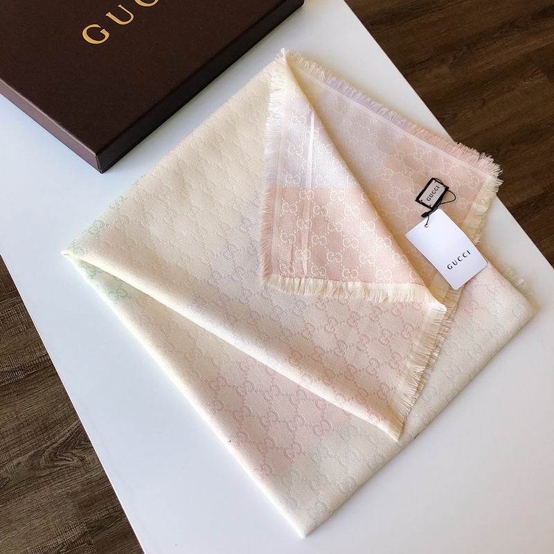 Gucci silk scarf 140X140cm E (31)