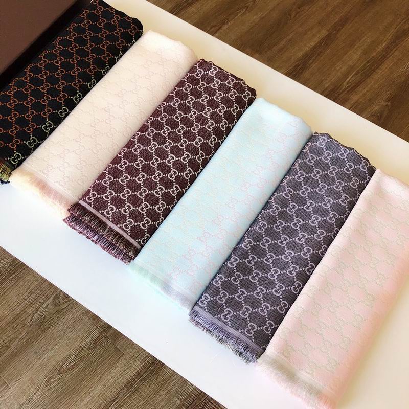 Gucci silk scarf 140X140cm E (8)