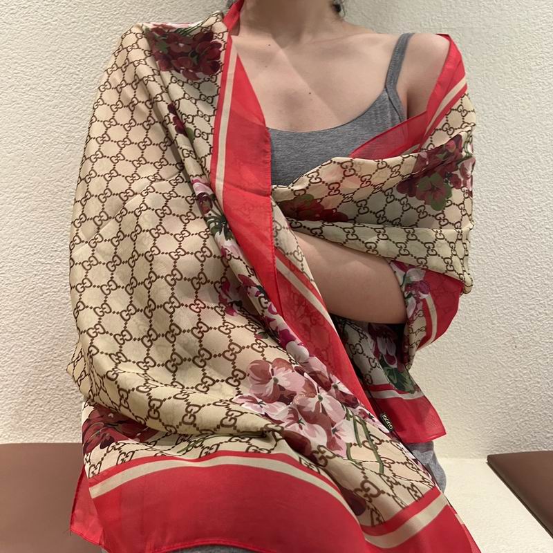 Gucci silk scarf 180-90cm E (1)