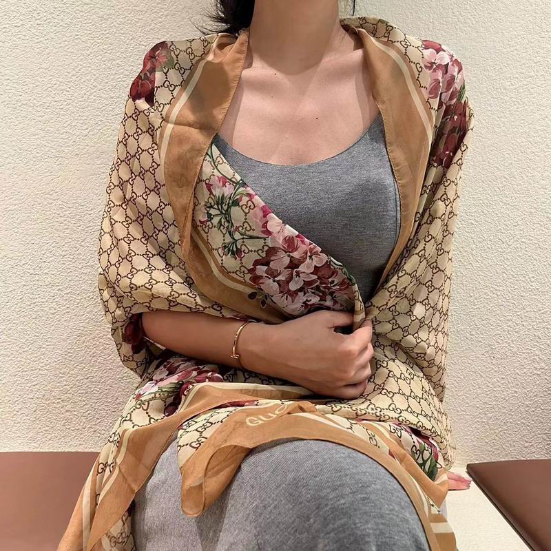 Gucci silk scarf 180-90cm E (5)